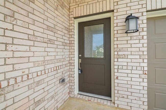 Building Photo - 1607 Blue Cypress Dr