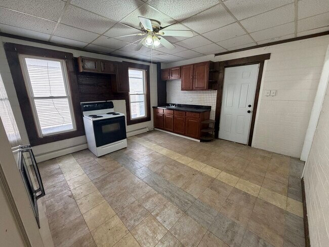 Building Photo - 124 State Fair Blvd