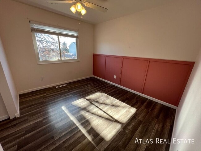 Building Photo - 2720 El Capitan Dr