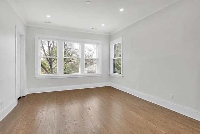 Building Photo - 6113 N Karlov Ave