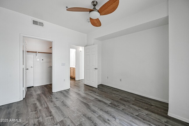 Building Photo - 435 W Rio Salado Pkwy