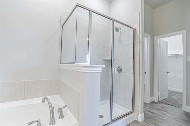 Building Photo - 422 Oleander Dr