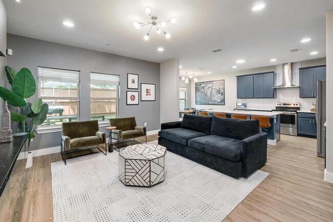 Building Photo - 12914 Leatherback Ln