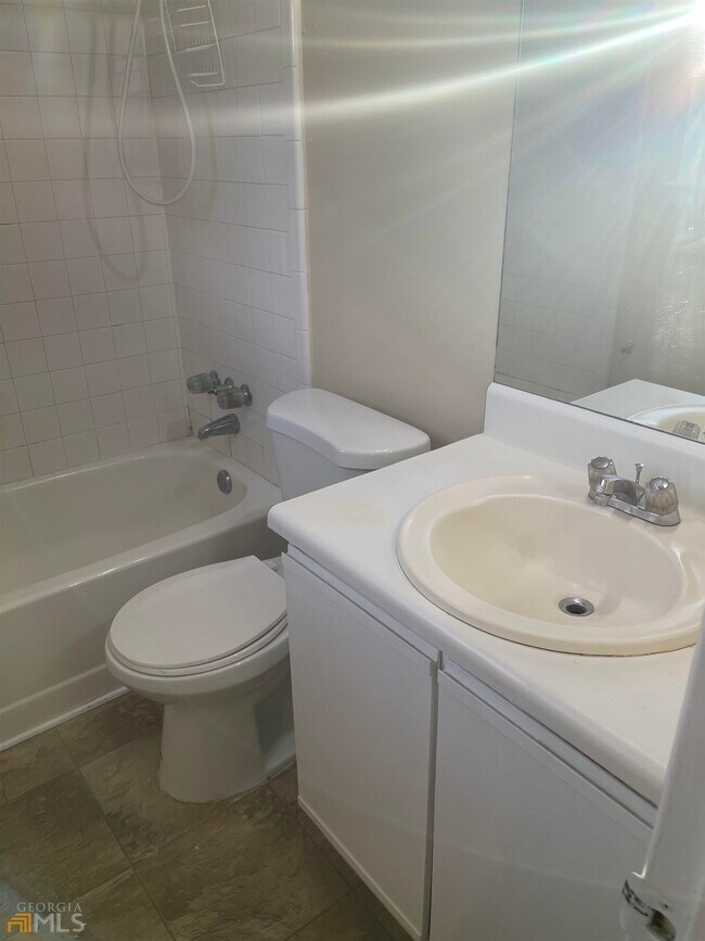 Building Photo - 10399 Briarbay Dr