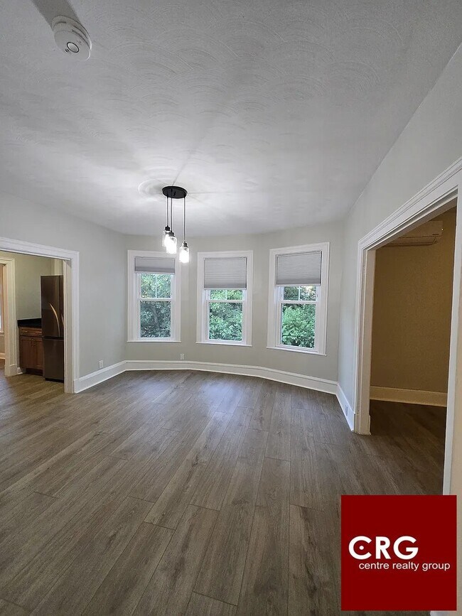 Building Photo - 4 Woodville Terrace