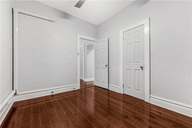 Building Photo - 536 81st St