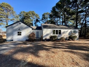 Building Photo - 1804 County St