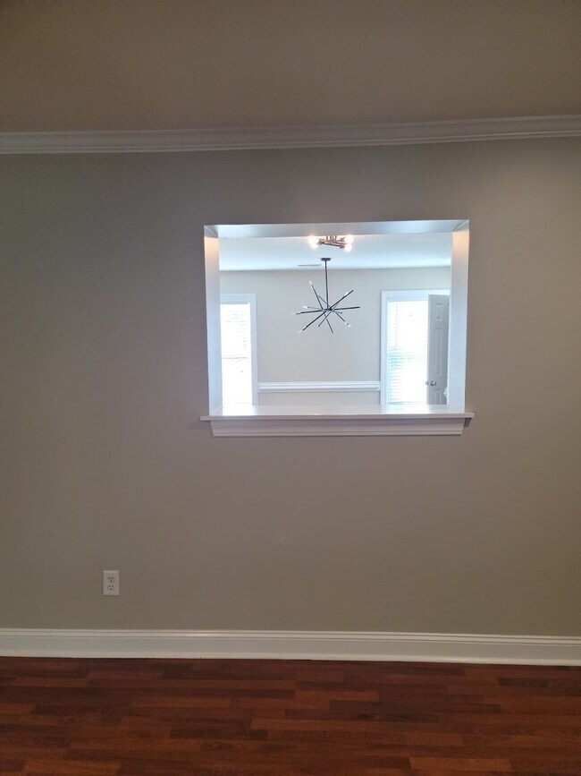 Building Photo - 2051 Cambria Dr