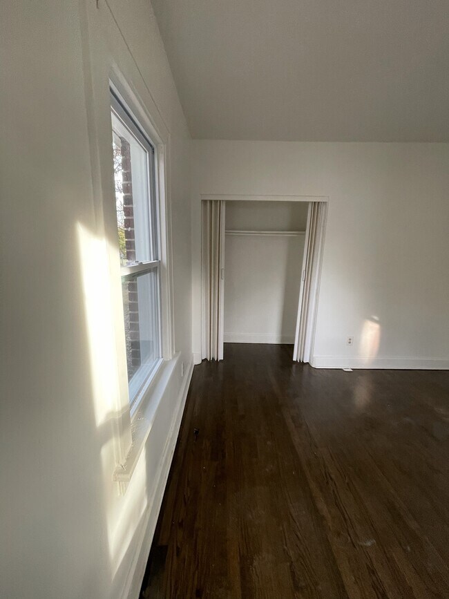 Building Photo - 4620 Johnson St