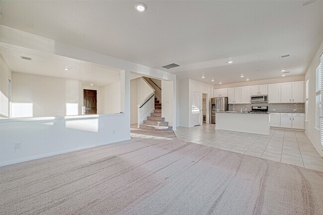 Building Photo - 7106 Escondido Dr