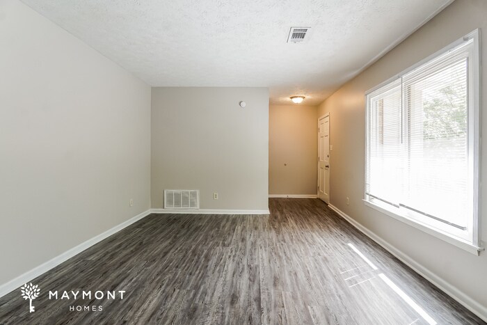 Building Photo - 705 Waverly Ln