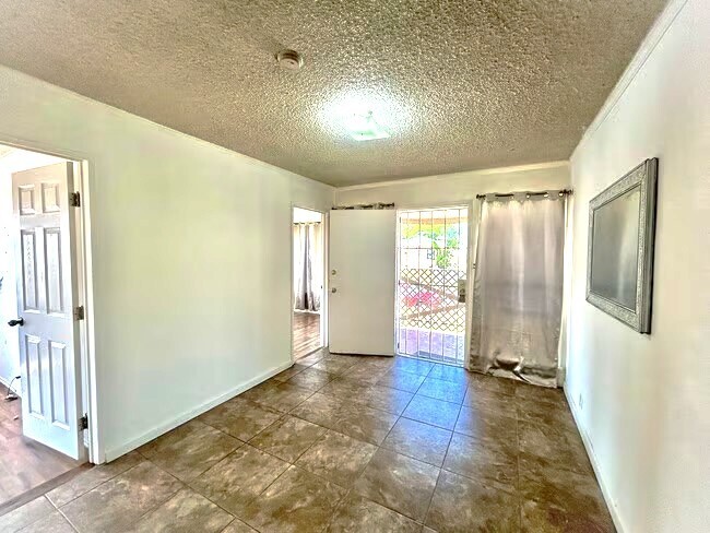 Building Photo - 4524 W 64th St