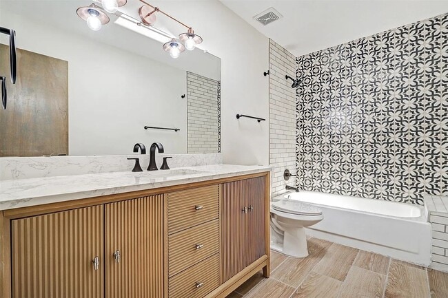 Building Photo - Completely Remodeled Stylish Home in La Villa Serena