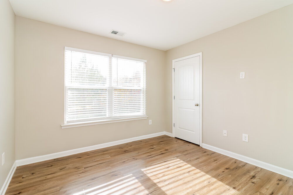 Building Photo - 767 Fieldcrest Dr