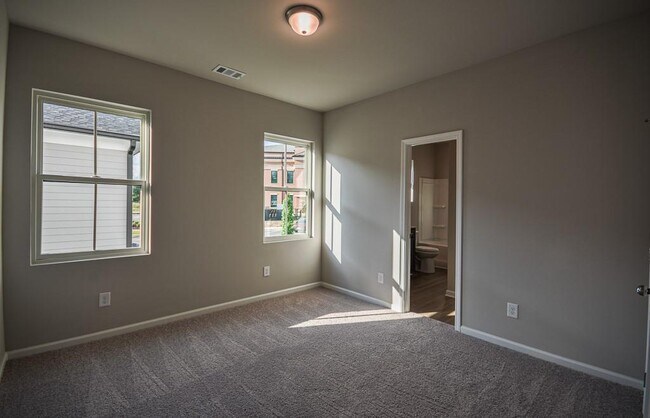 Building Photo - 104 Black Gum