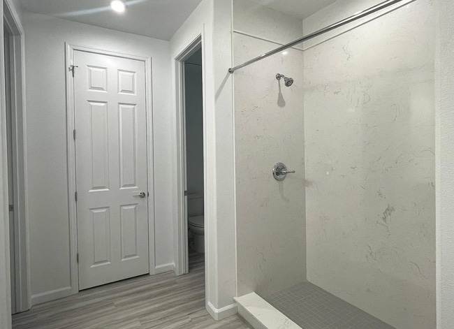 Building Photo - 4 Bed 3 Ba 2 Story 2 Car