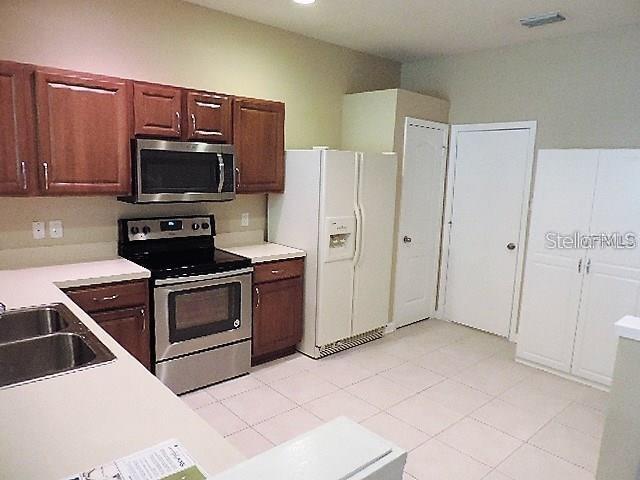 Building Photo - 7151 83rd Dr E