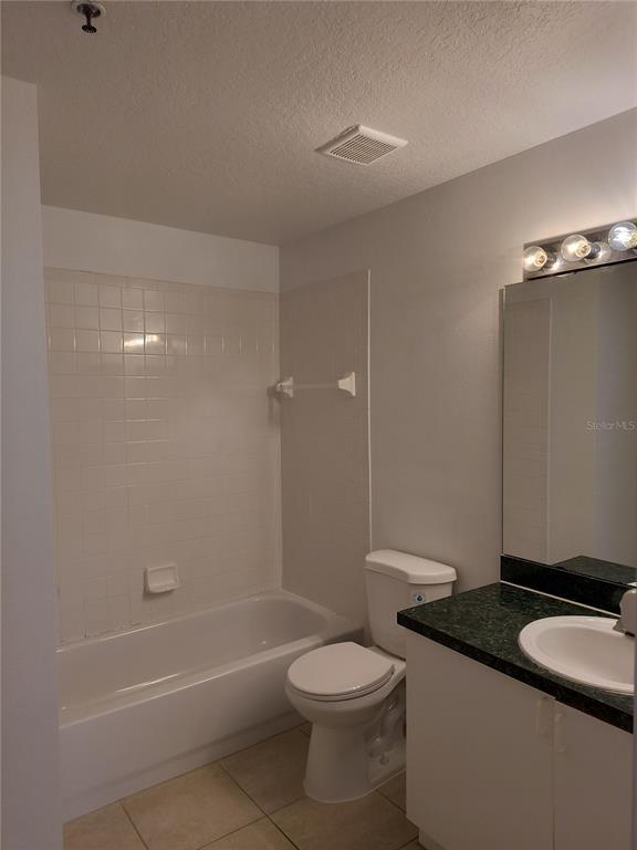 Building Photo - 1657 Windsor Oak Ct