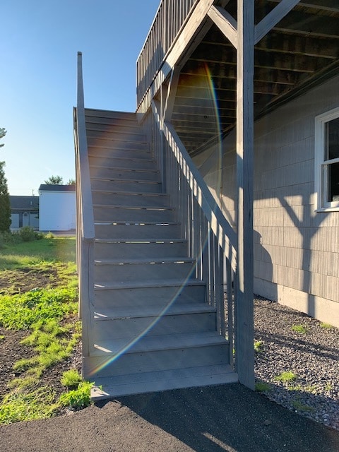 Building Photo - 161 Rowe Ave