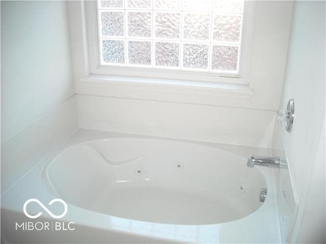 Building Photo - 998 3rd Ave NW