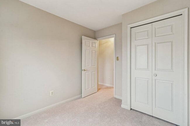 Building Photo - 45590 Whitcomb Square