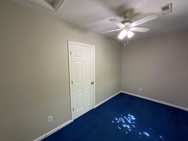 Building Photo - 3449 Erin Ave