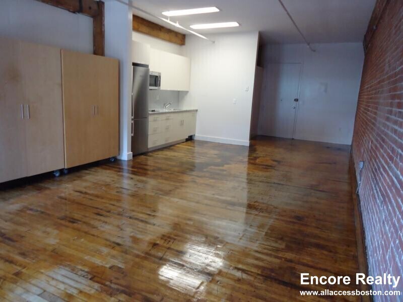 Building Photo - 781 Tremont St