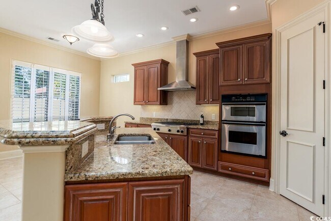 Building Photo - 7545 Ventura Ct