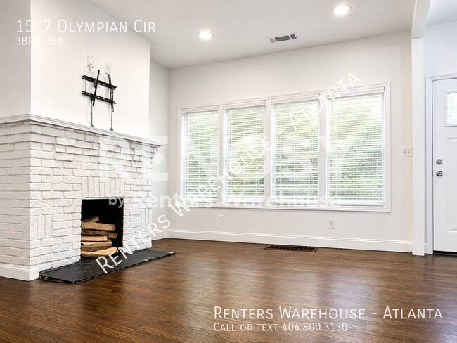 Building Photo - 1577 Olympian Cir SW