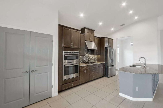 Building Photo - 1004 Heron Sound Dr