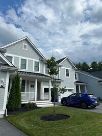 Building Photo - 6 Lily Pond Ln