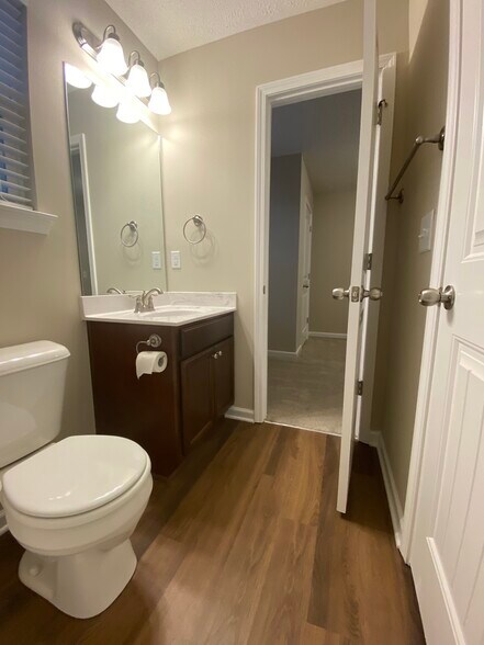 Bathroom between Bedroom 2 and 3 - 5497 Cedar Ash Crossing