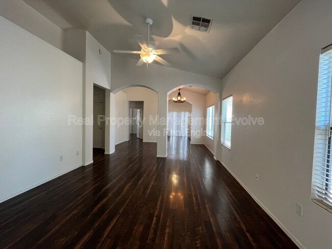 Building Photo - 13444 W Rhine Ln