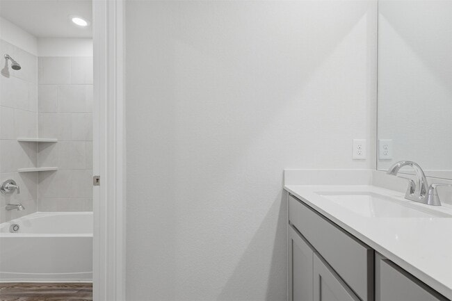 Building Photo - 211 Brazen Forest Trl