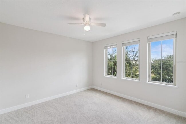 Building Photo - 8884 Bismarck Palm Dr