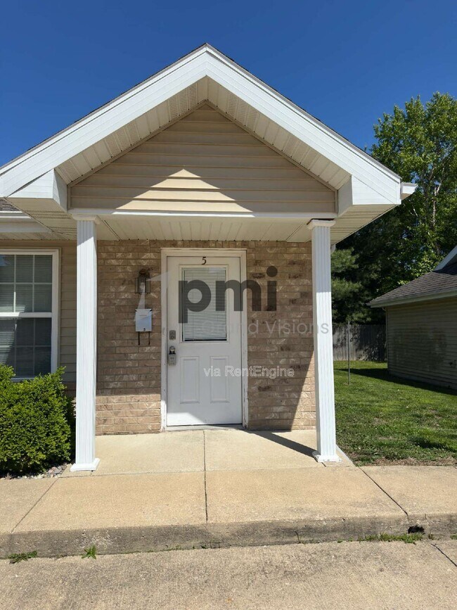 Building Photo - 1308 Arthur Ave