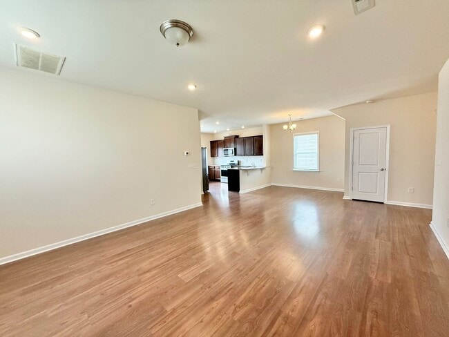 Building Photo - Spacious 4BD, 3BA Durham Home in a Prime Location Near Duke University, RTP, and RDU Airport