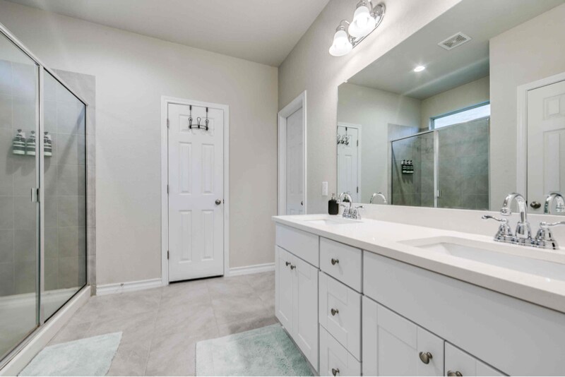 Building Photo - 10434 Francisco Way