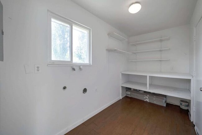 Building Photo - Updated Provo Home w yard + attached 2 car!