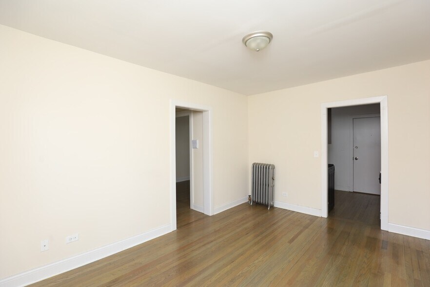 Building Photo - 2639 N Spaulding Ave