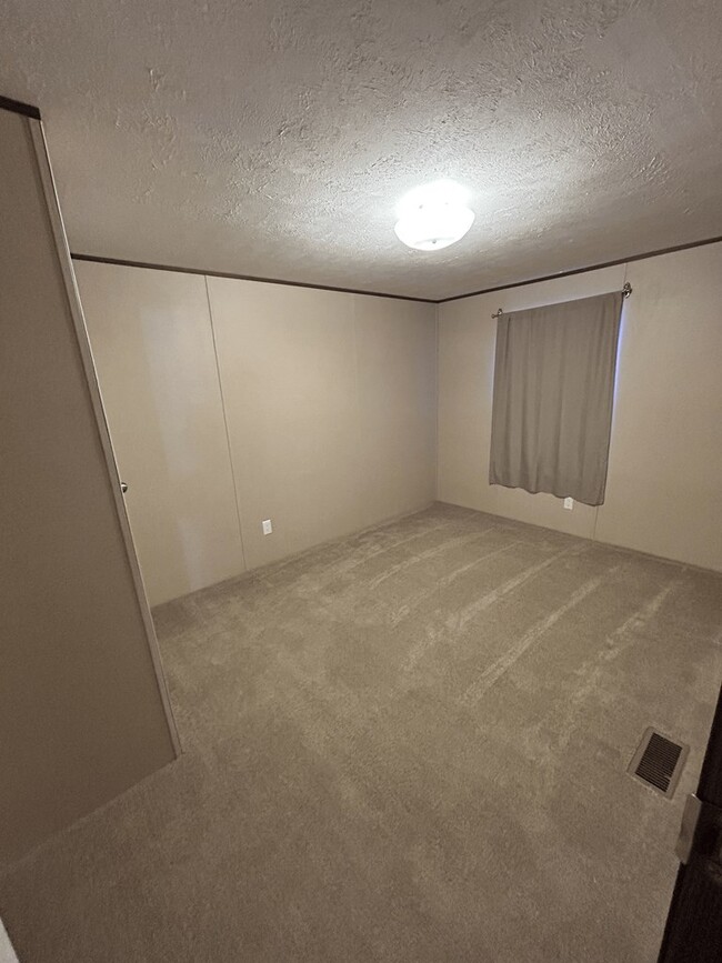 Building Photo - 14500 W Stagecoach Dr