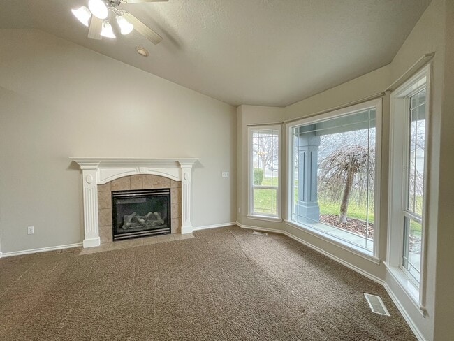 Building Photo - 4110 E Hayseed Ct