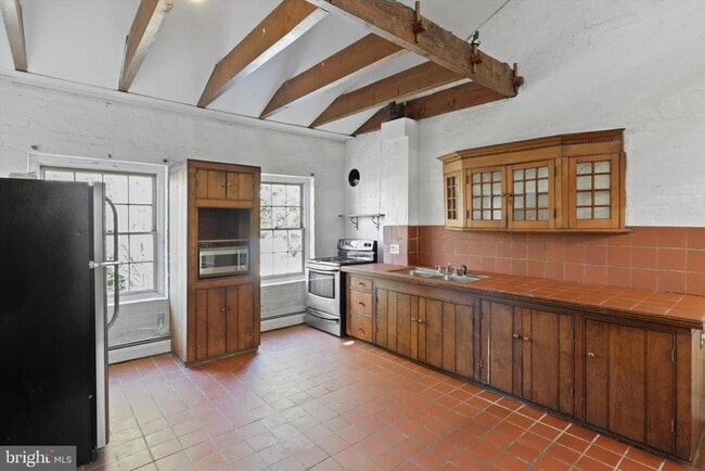 Building Photo - 317 Cameron St