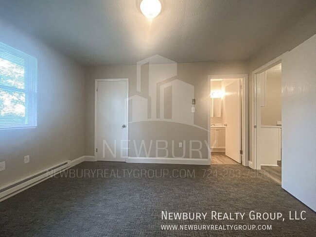 Building Photo - 49 Sunbury Estates