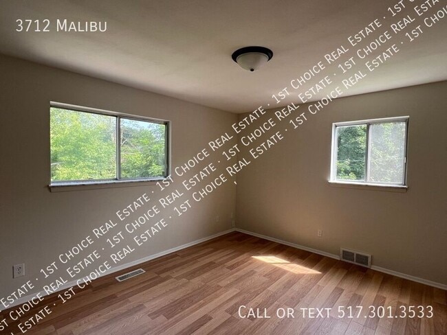 Building Photo - 3712 Malibu-