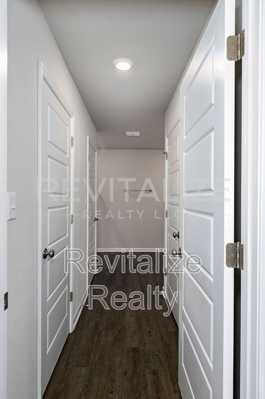 Building Photo - 8072 Irwin Loop