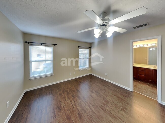 Building Photo - 3304 Monoco Dr