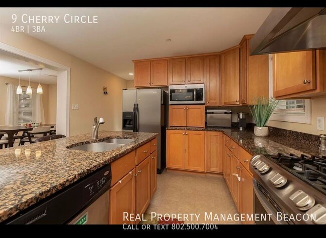 Building Photo - 9 Cherry Cir