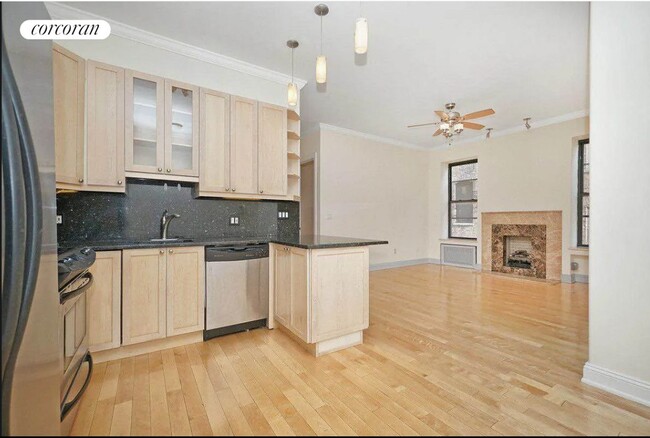 Building Photo - 742 St Nicholas Ave