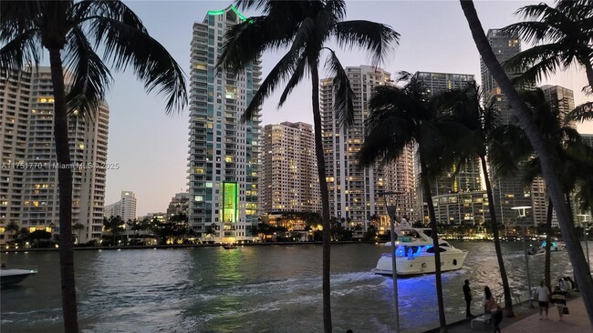 Building Photo - 325 S Biscayne Blvd